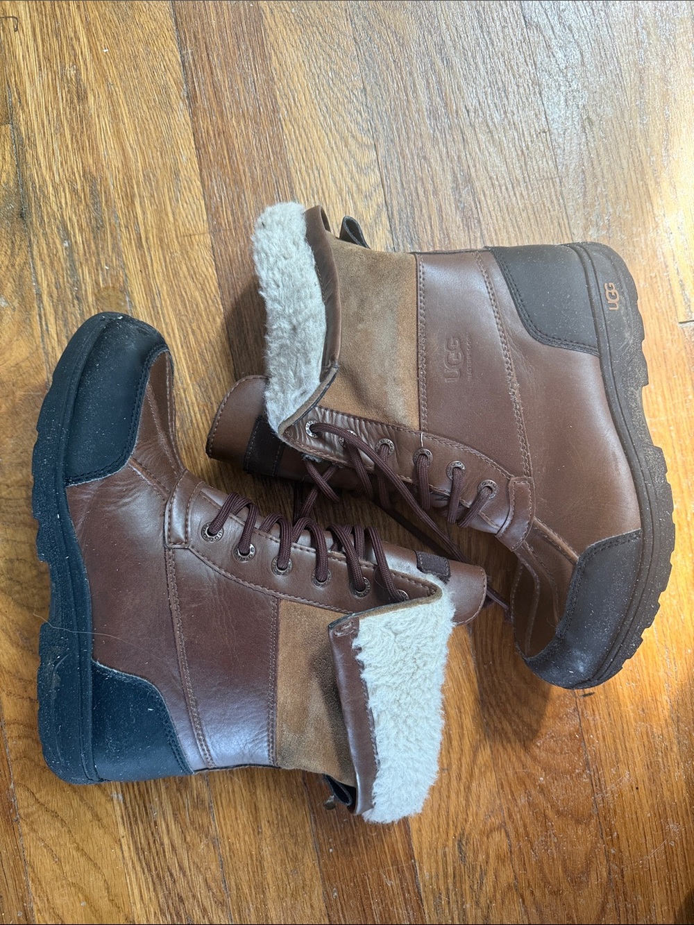 UGG Kids Brown Leather & Suede Lace-Up Shearling Boots